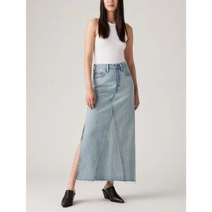 Levi’s Long Icon Skirt Maxi Denim Skirt Size 26 Light Wash NWT